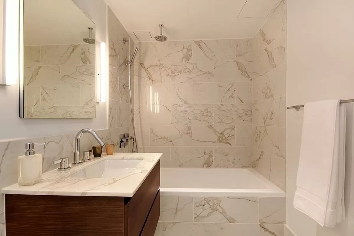 Photo for 325 Lexington Avenue - 325 Lexington Avenue Condominium in Murray Hill, Manhattan