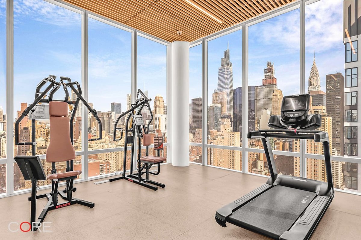 Photo for Eastlight - 501 Third Avenue Condominium in Kips Bay, Manhattan