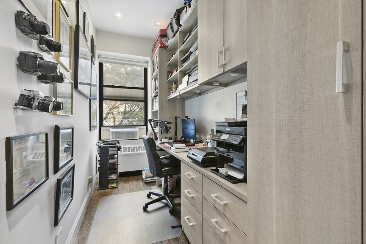 Photo for 425 West End Avenue - 425 West End Avenue Cooperative in Upper West Side, Manhattan