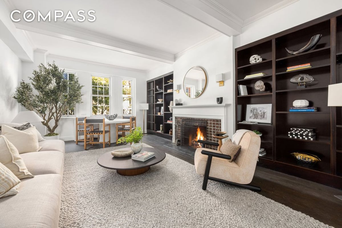 Photo for 39 5TH AVENUE - 39 5th Avenue Cooperative in Greenwich Village, Manhattan