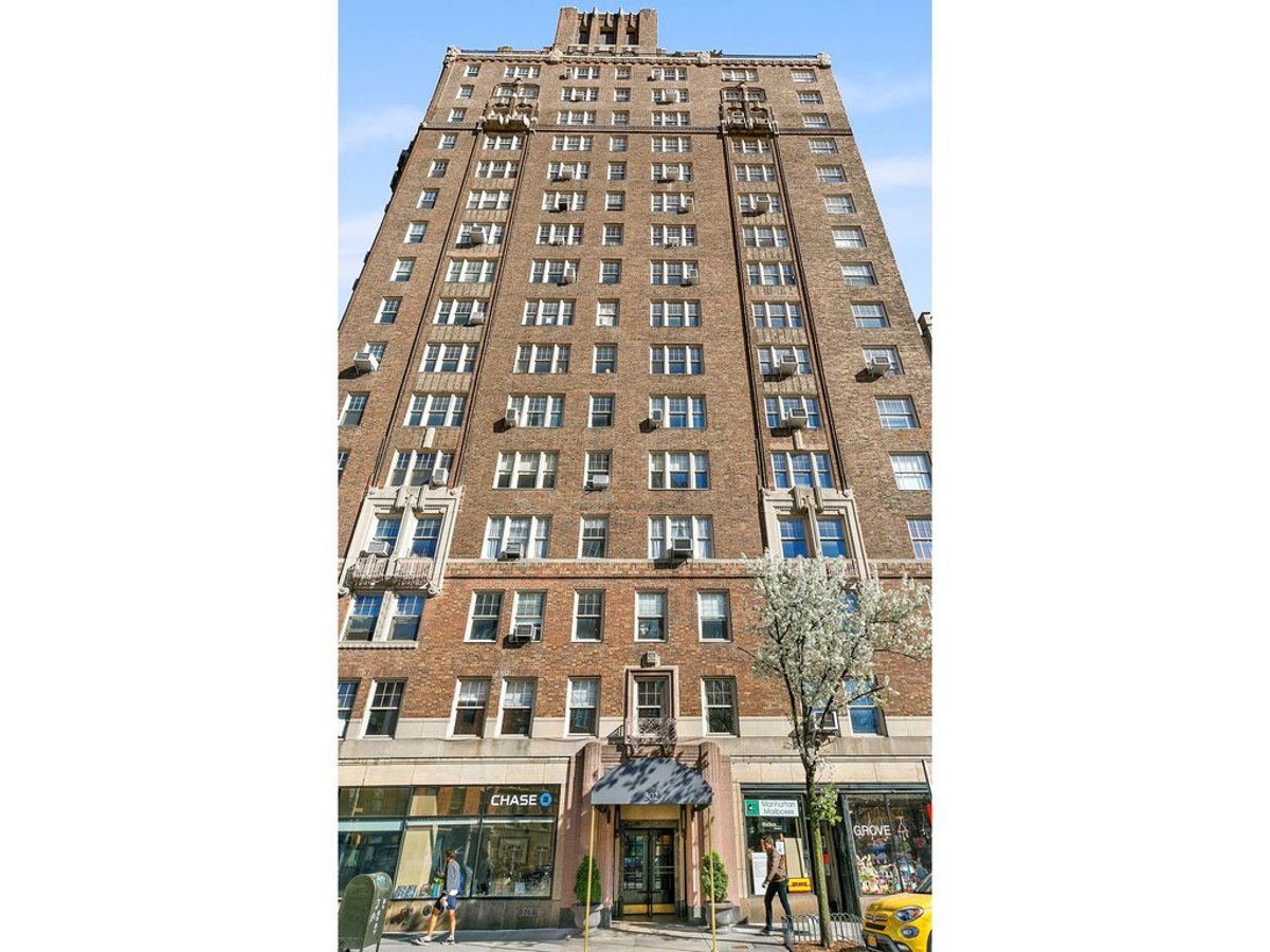 Photo for 302 West 12th Street - 302 West 12th Street Condominium in West Village, Manhattan