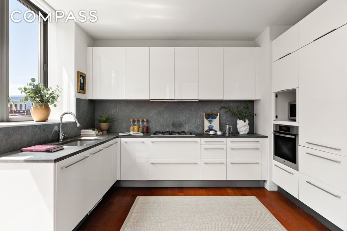 Photo for 4W21 - 4 West 21St Street Cooperative in Flatiron, Manhattan