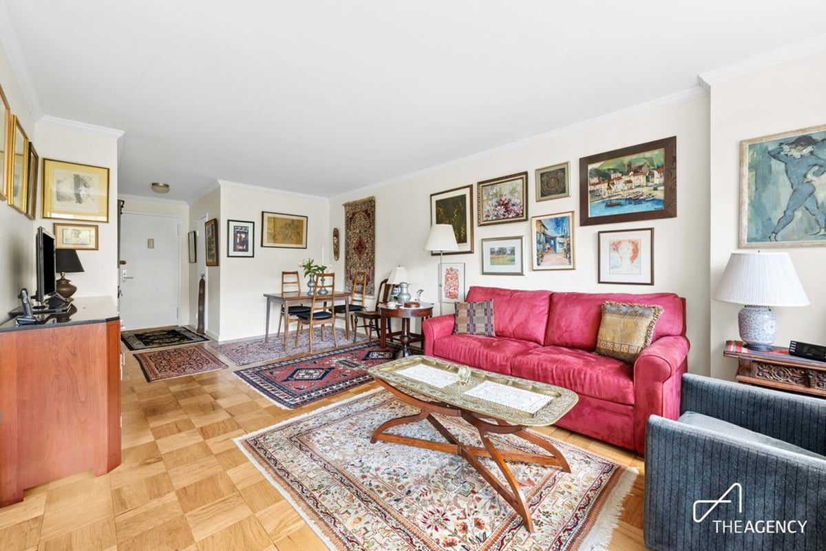 Photo for Lincoln Towers - 150 West End Avenue Condominium in Upper West Side, Manhattan