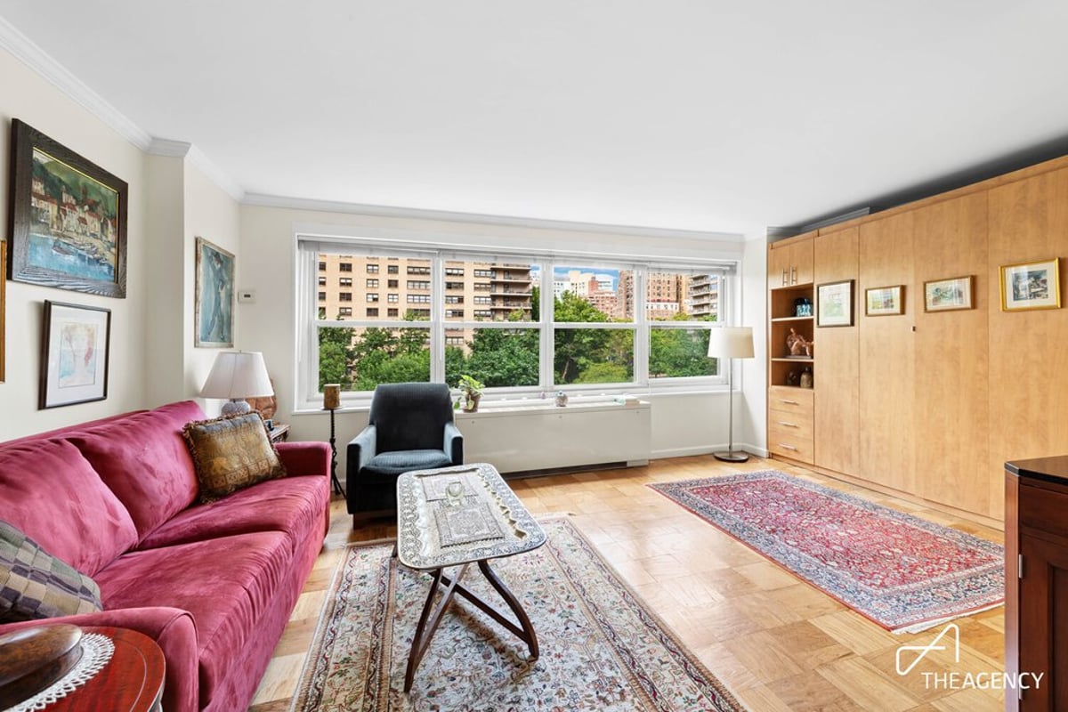 Photo for Lincoln Towers - 150 West End Avenue Condominium in Upper West Side, Manhattan