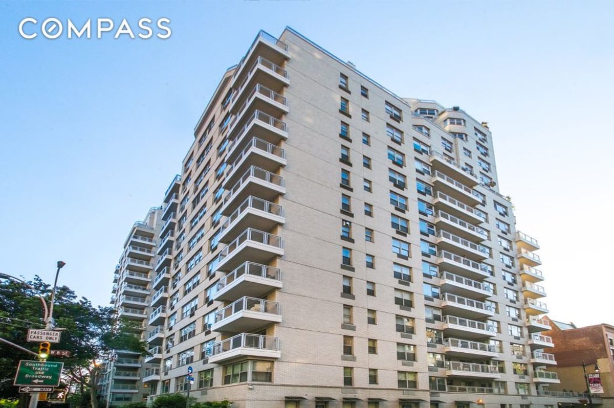 Photo for 2 Fifth Avenue - 2 Fifth Avenue Cooperative in Greenwich Village, Manhattan