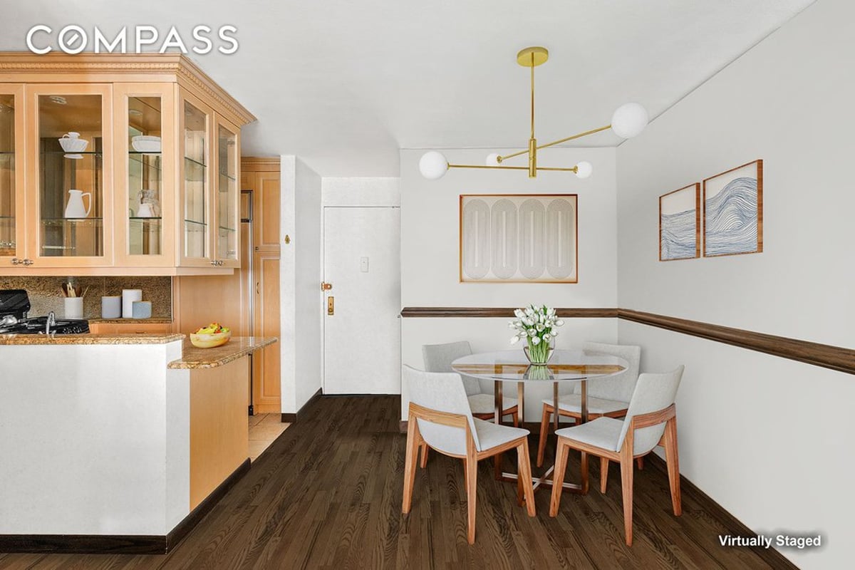 Photo for 400 East 85th Street - 400 East 85th Street Cooperative in Upper East Side, Manhattan