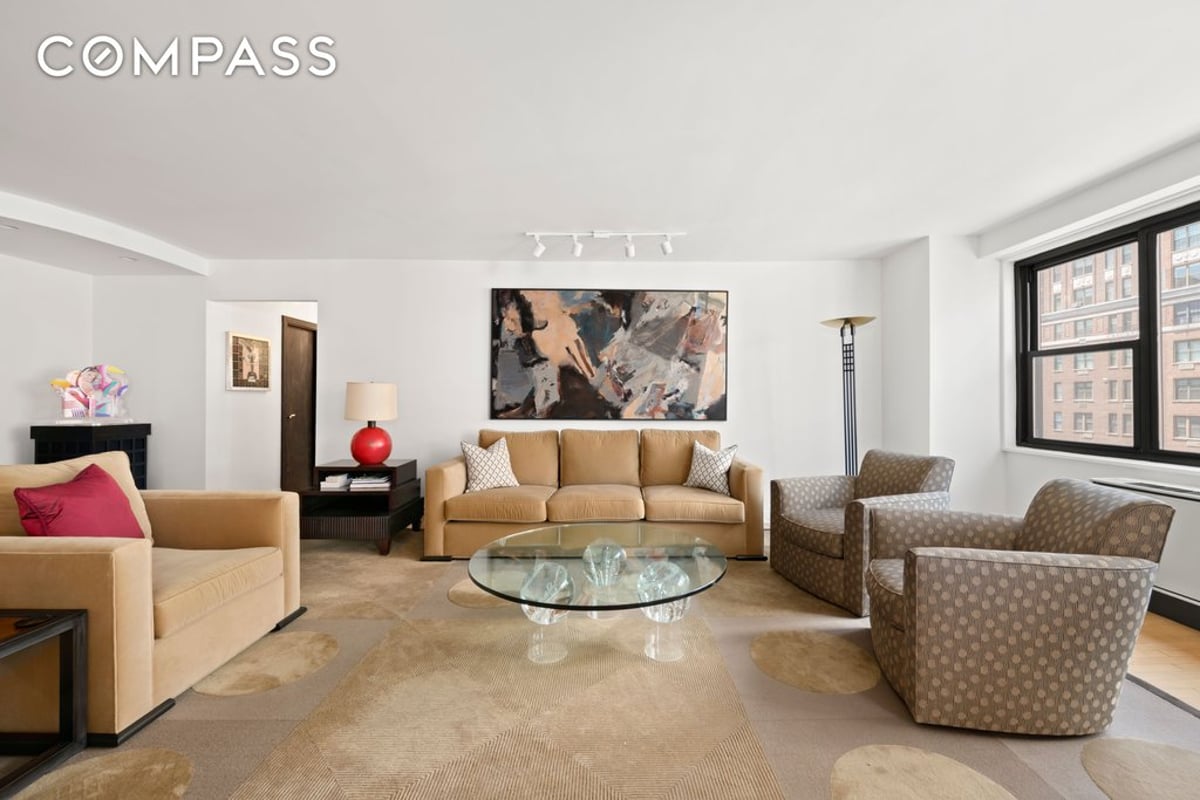 Photo for The Carlton Park - 1065 Park Avenue Cooperative in Upper East Side, Manhattan