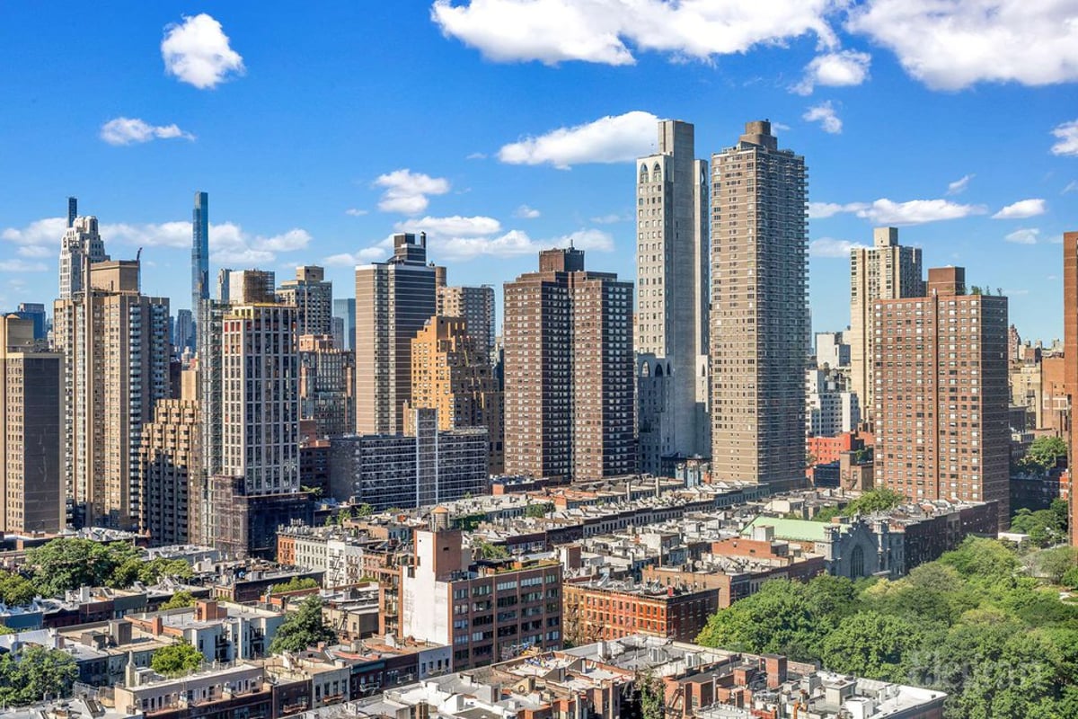 Photo for Plymouth Tower - 340 East 93rd Street Cooperative in Upper East Side, Manhattan