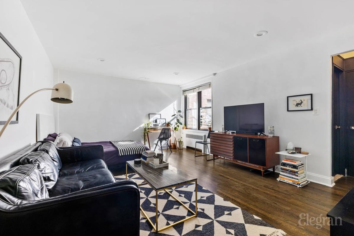 Photo for The Hamilton - 60 East 9th Street Condominium in Noho, Manhattan