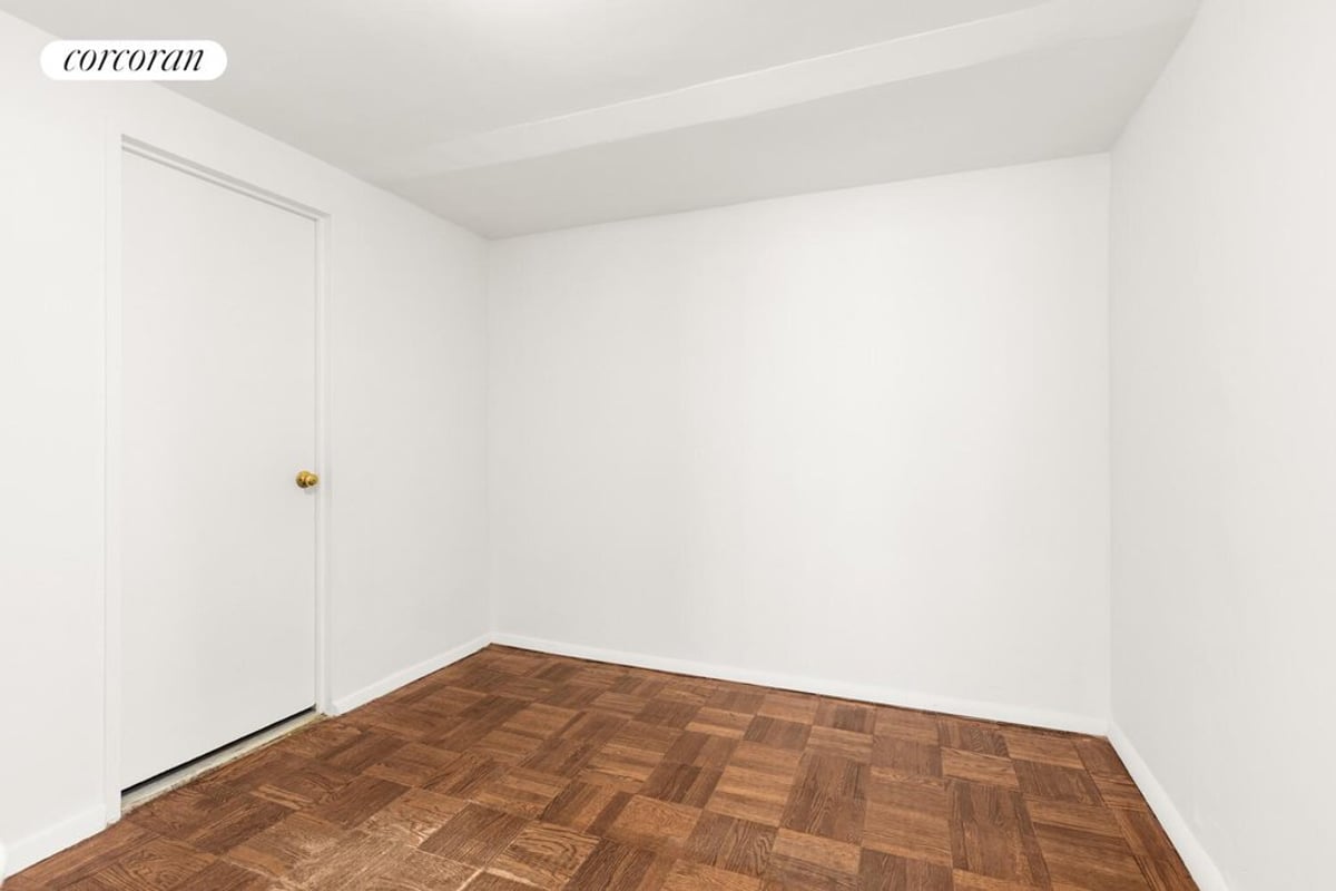 Photo for 165 East 72nd Street - 165 East 72nd Street Cooperative in Upper East Side, Manhattan