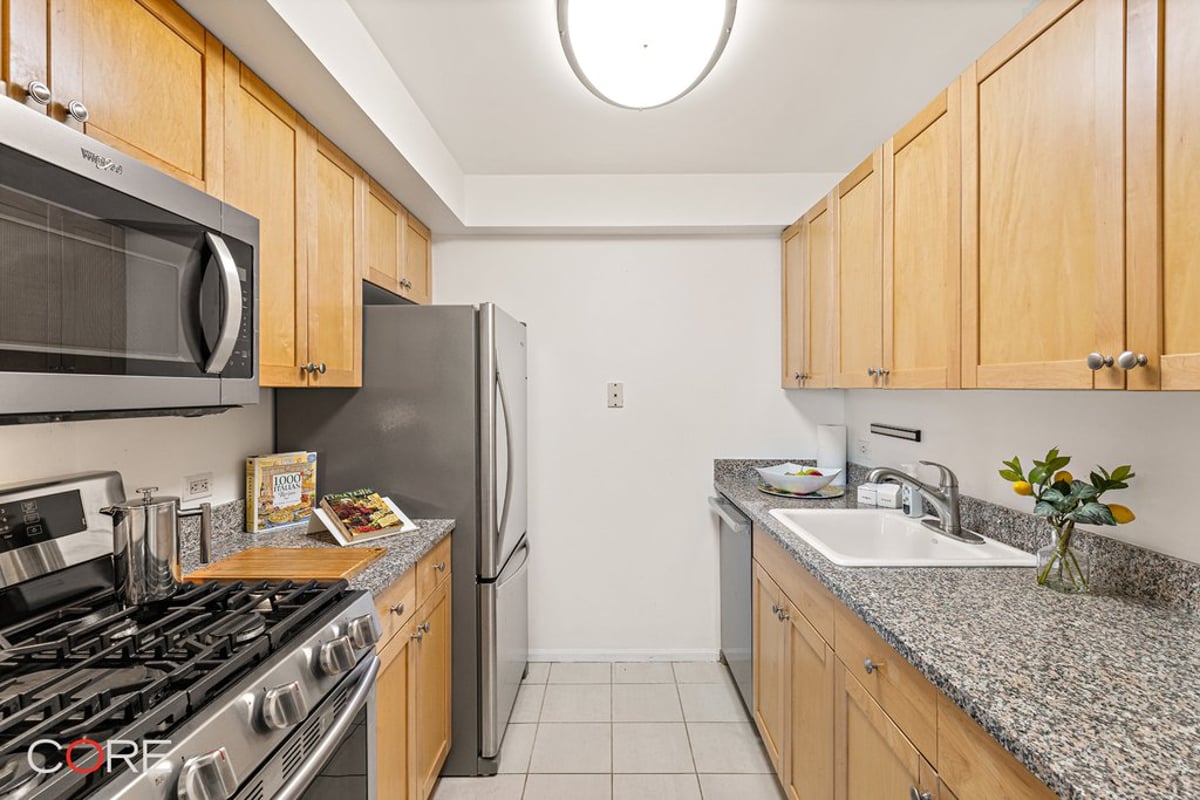 Photo for Bradhurst Court - 300 West 145th Street Condominium in Central Harlem, Manhattan