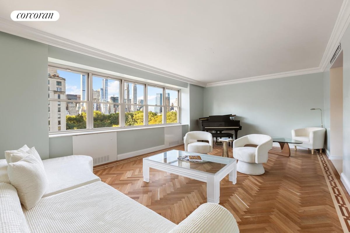 Photo for 900 5TH AVENUE - 900 5th Avenue Cooperative in Upper East Side, Manhattan