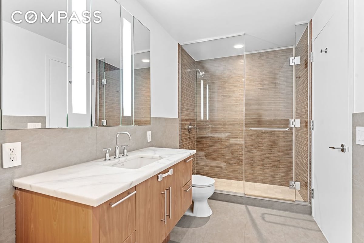 Photo for Oro - 306 Gold Street Condominium in Downtown Brooklyn, Brooklyn