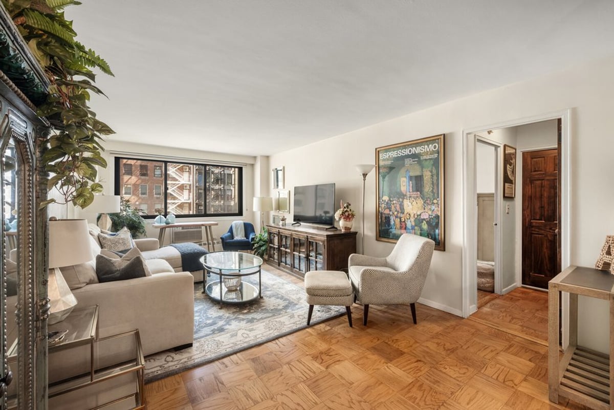 Photo for The Chelsea Lane - 16 West 16th Street Cooperative in Flatiron, Manhattan