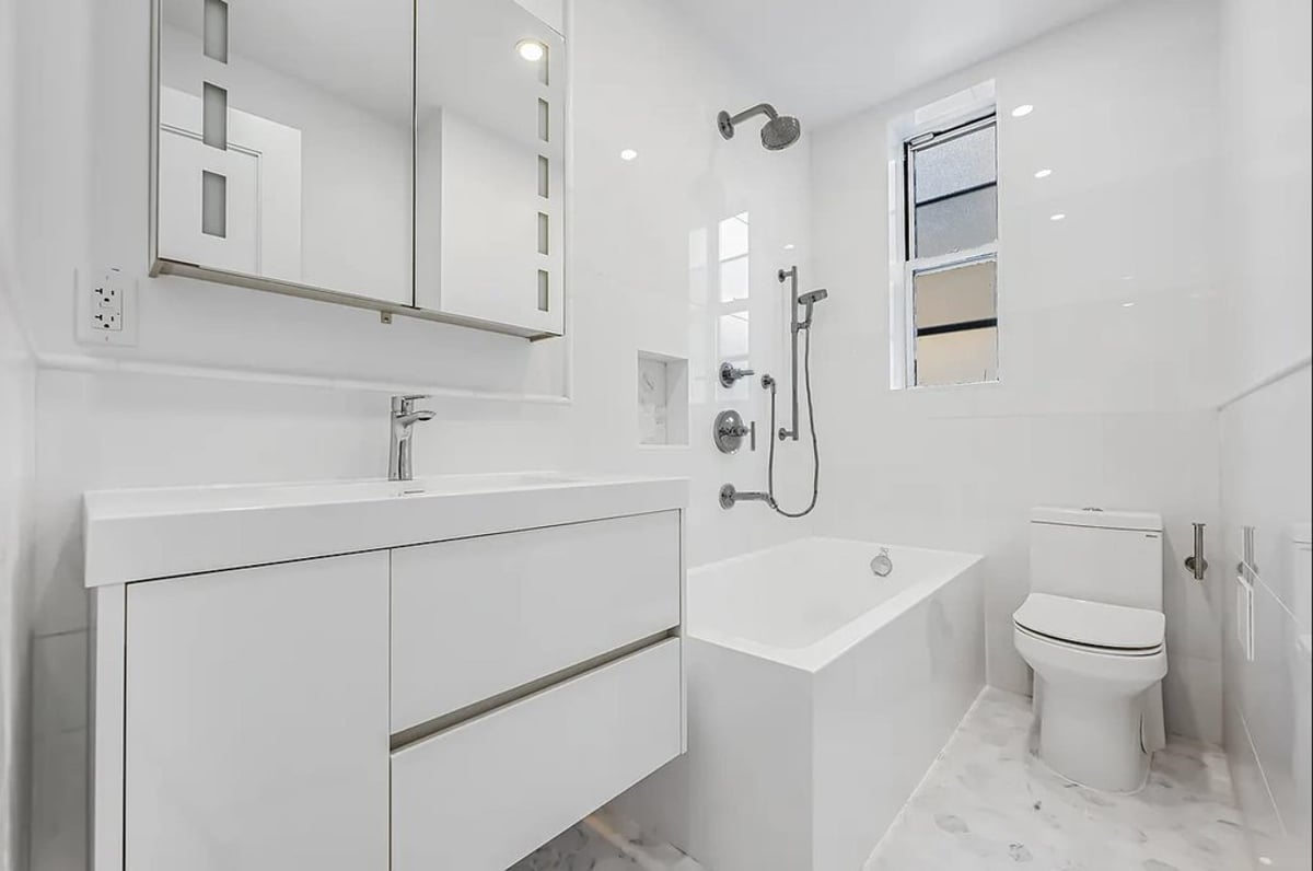 Photo for The Sabrina - 240 West 98th Street Condominium in Upper West Side, Manhattan