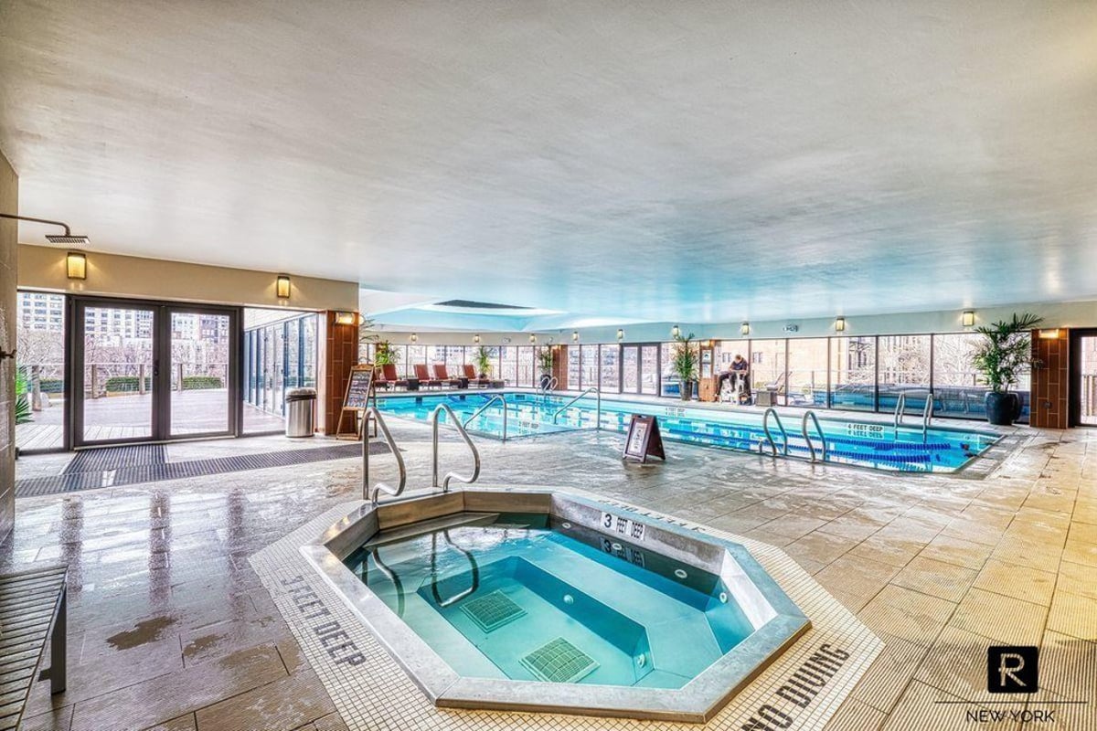 Photo for The Corinthian - 330 East 38th Street Condominium in Murray Hill, Manhattan