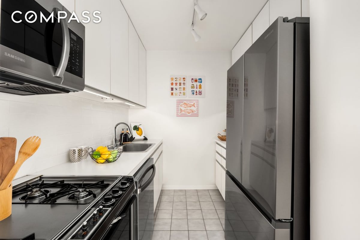 Photo for Plaza 400 - 400 East 56th Street Cooperative in Midtown East, Manhattan