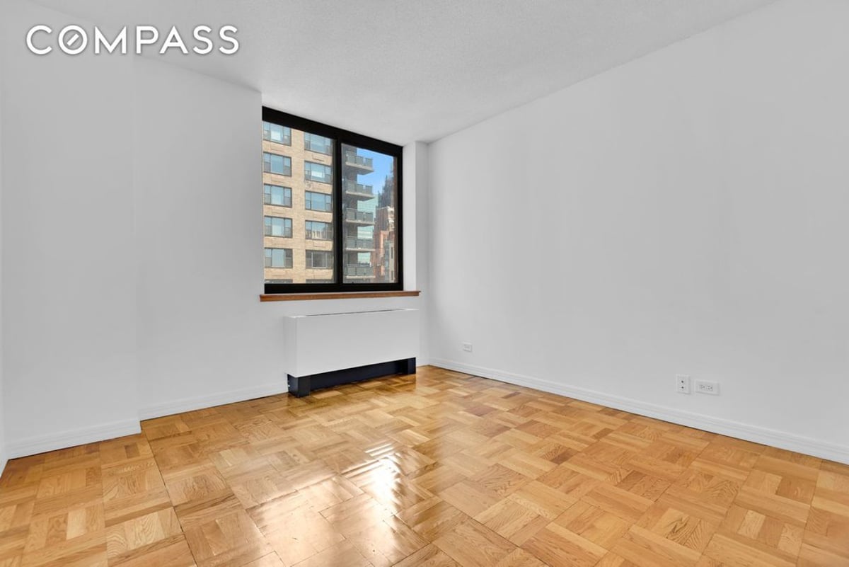 Photo for The Highpoint - 250 East 40th Street Condominium in Midtown East, Manhattan