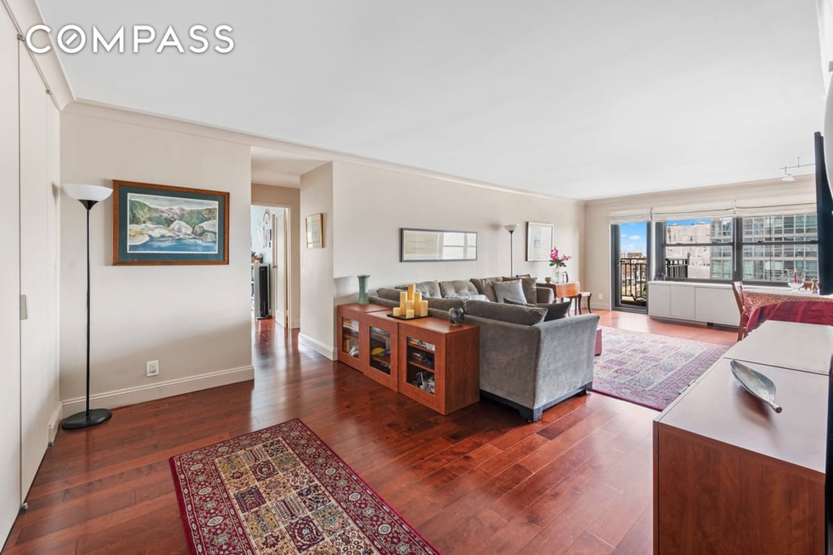 Photo for Lincoln Towers - 180 West End Avenue Condominium in Upper West Side, Manhattan