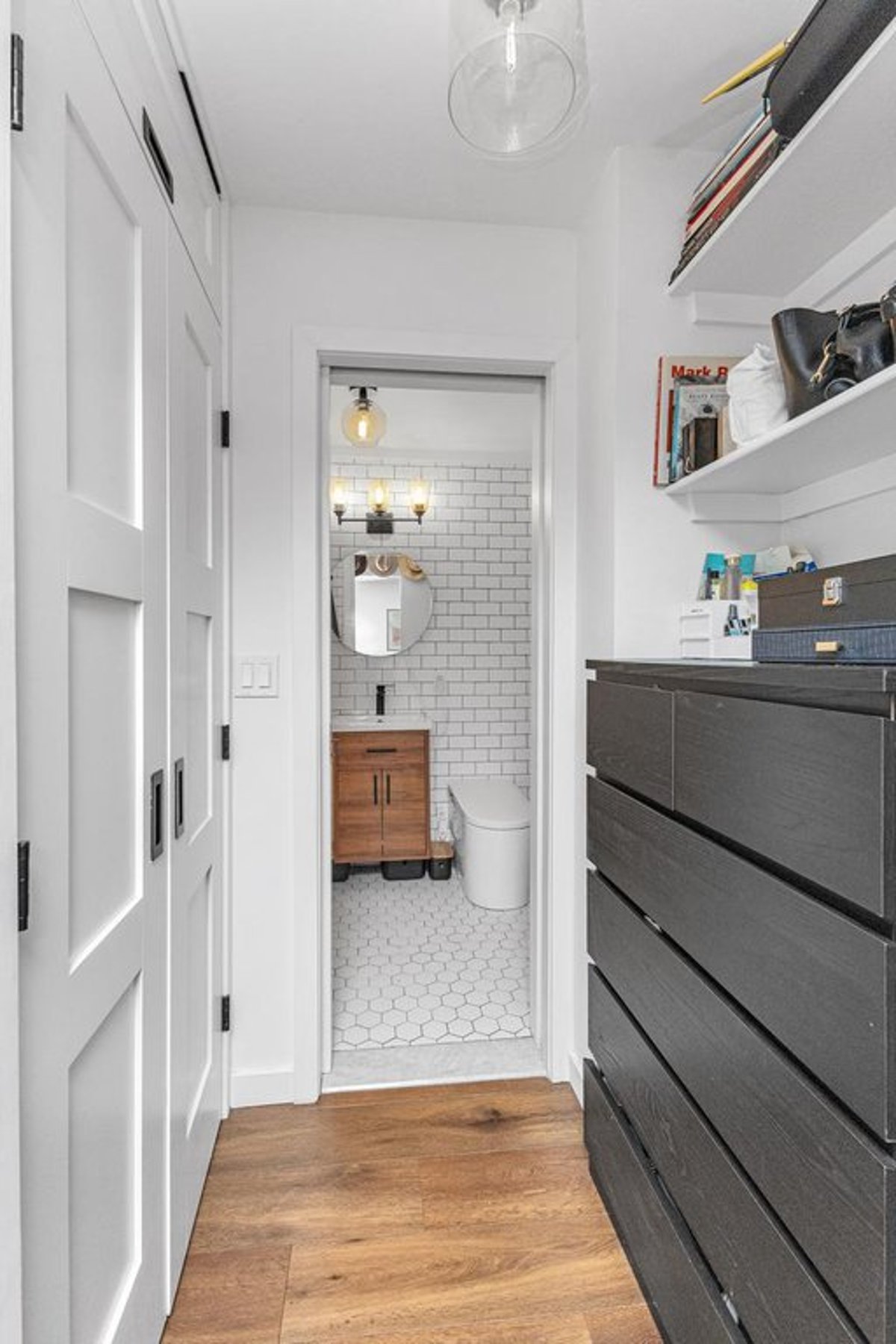 Photo for 305 East 24th Street - 305 East 24th Street Cooperative in Kips Bay, Manhattan