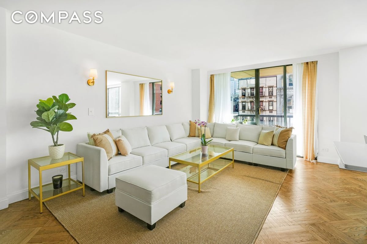 Photo for Evans Tower Condominium - 171 East 84th Street Condominium in Upper East Side, Manhattan
