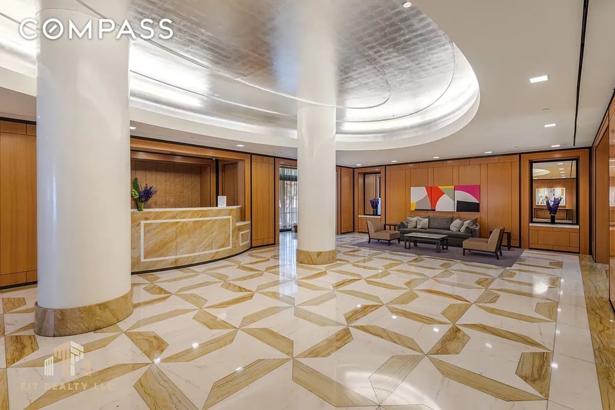 Photo for Carnegie Park Condominium - 200 East 94th Street Condominium in Upper East Side, Manhattan