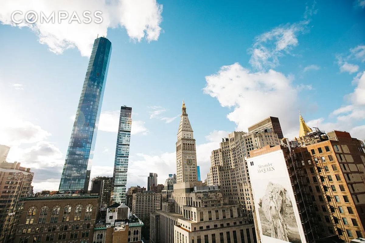 Photo for 121 E 22nd St - 121 East 22nd Street Condominium in Chelsea, Manhattan