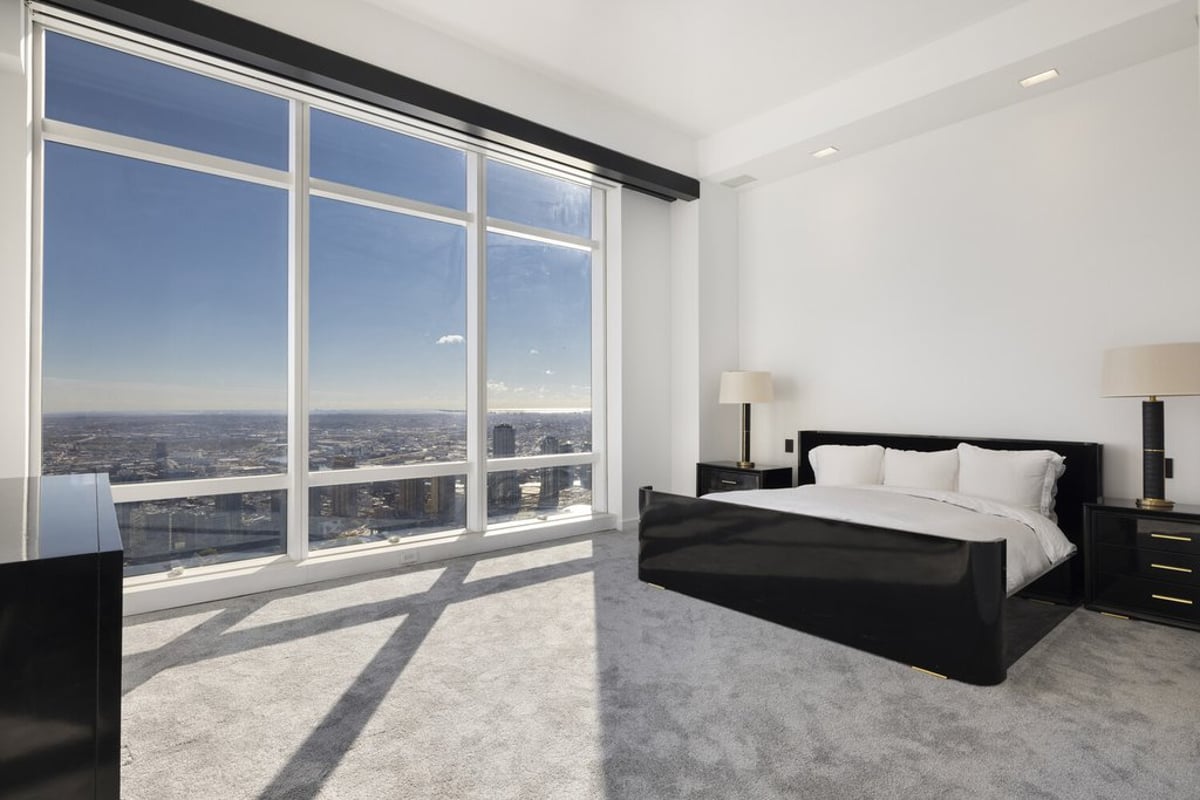 Photo for Trump World Tower - 845 United Nations Plaza Condominium in Midtown East, Manhattan