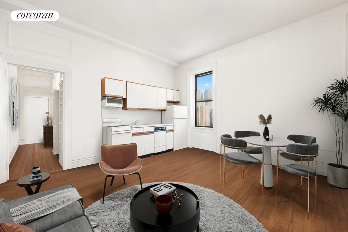 Photo for Lincoln Spencer Apartments - 140 West 69th Street Cooperative in Upper West Side, Manhattan