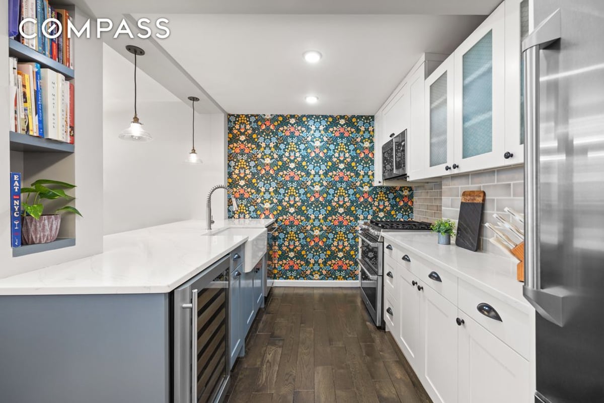 Photo for The Sutton East - 345 East 56th Street Condominium in Midtown East, Manhattan