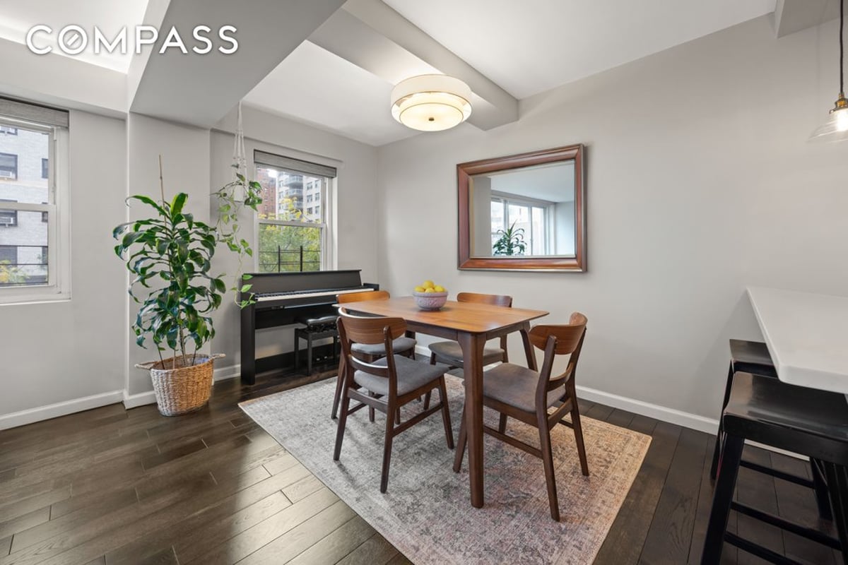 Photo for The Sutton East - 345 East 56th Street Condominium in Midtown East, Manhattan