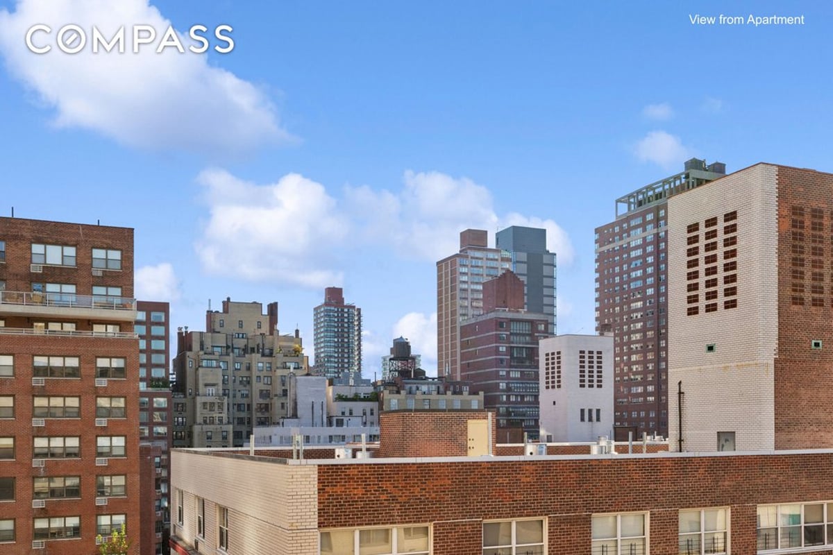 Photo for The Mayfair - 301 East 69th Street Condominium in Upper East Side, Manhattan