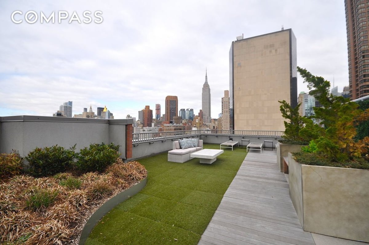 Photo for The Vantage - 308 East 38th Street Condominium in Murray Hill, Manhattan