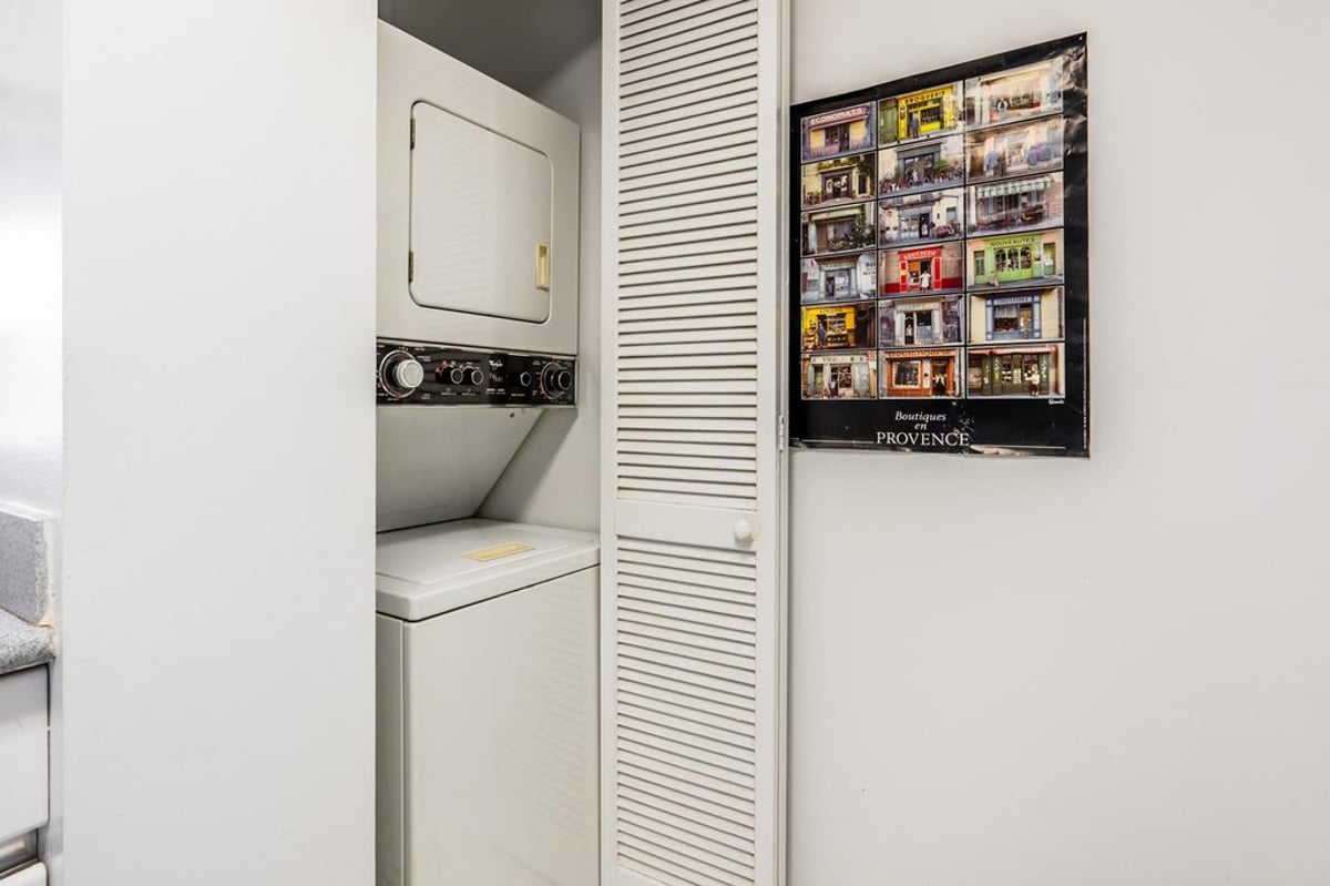 Photo for The Oxford - 422 East 72nd Street Condominium in Upper East Side, Manhattan