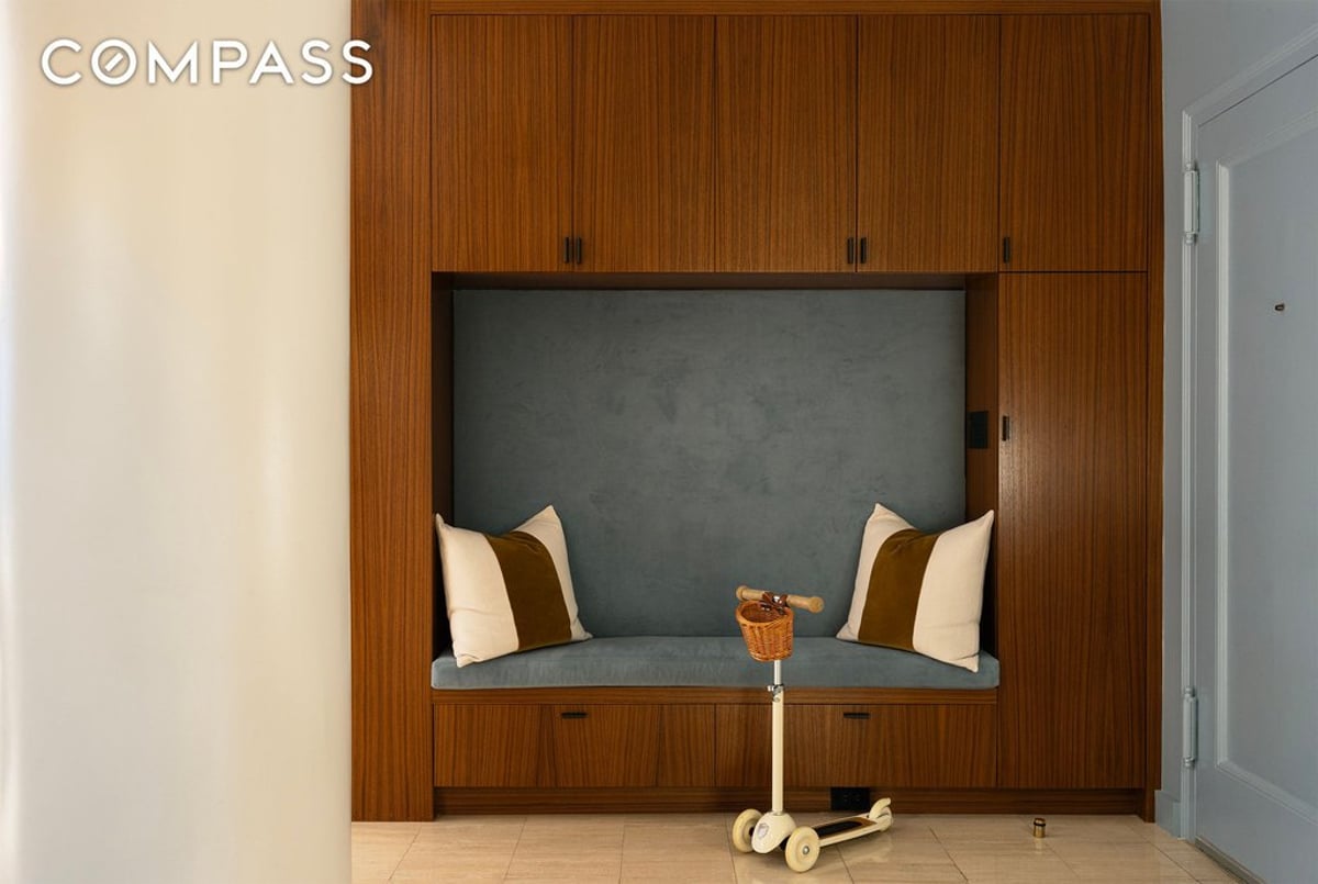 Photo for 1070 Park Avenue - 1070 Park Avenue Cooperative in Upper East Side, Manhattan