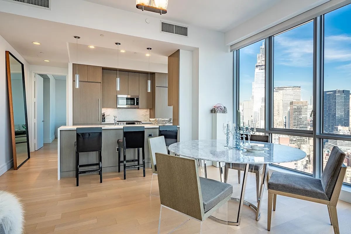 Photo for One Sixty Madison - 160 Madison Avenue Condominium in Midtown, Manhattan
