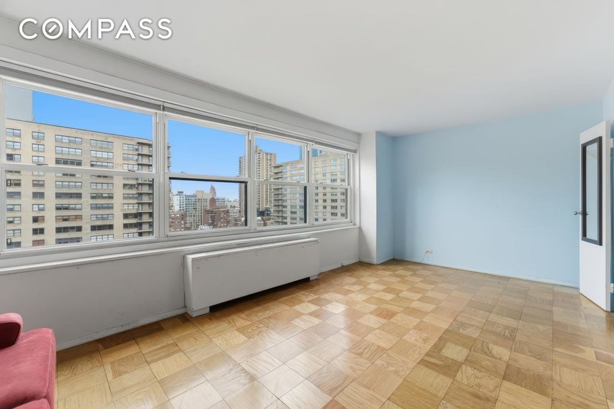 Photo for Lincoln Towers - 150 West End Avenue Condominium in Upper West Side, Manhattan