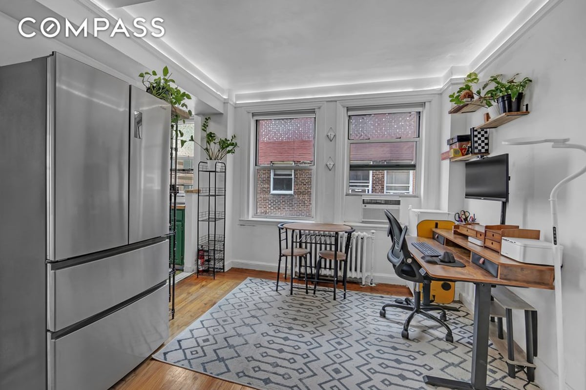 Photo for The Manor - 333 East 43rd Street Cooperative in Turtle Bay, Manhattan