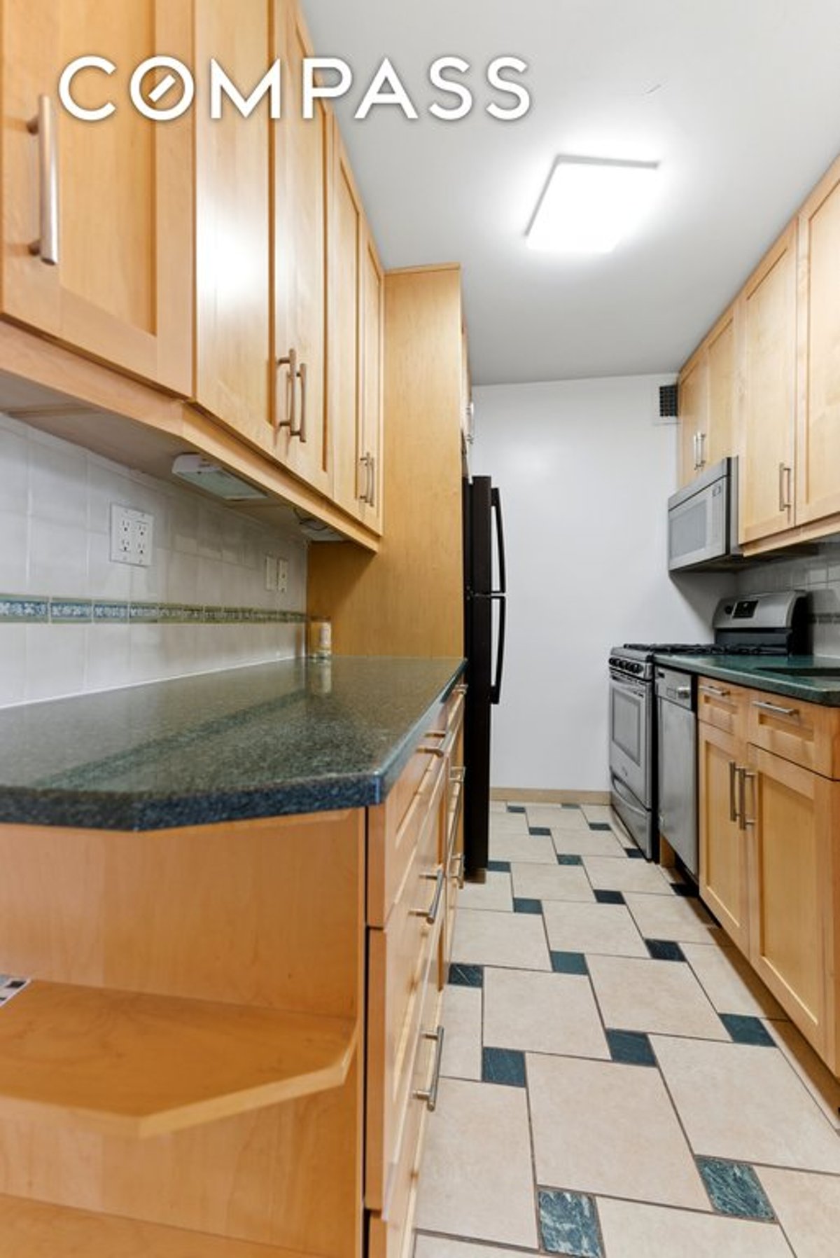 Photo for Lincoln Towers - 160 West End Avenue Condominium in Upper West Side, Manhattan