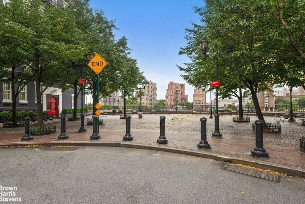 Photo for 520 East 72nd Street - 520 East 72nd Street Cooperative in Upper East Side, Manhattan