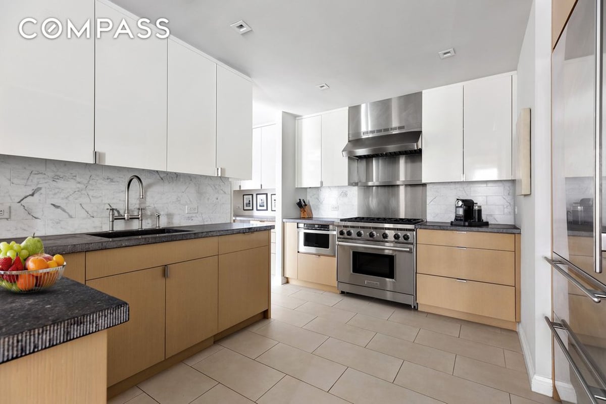 Photo for Philip House - 141 East 88th Street Condominium in Upper East Side, Manhattan