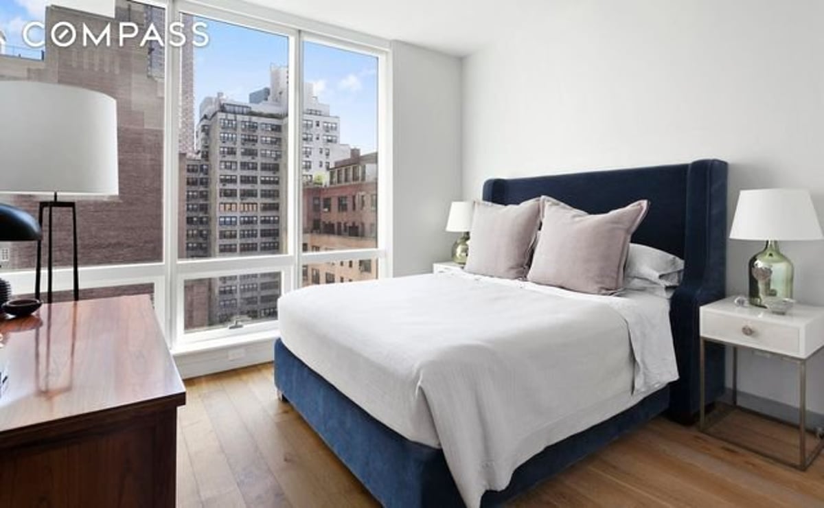 Photo for 325 Lexington Avenue - 325 Lexington Avenue Condominium in Murray Hill, Manhattan