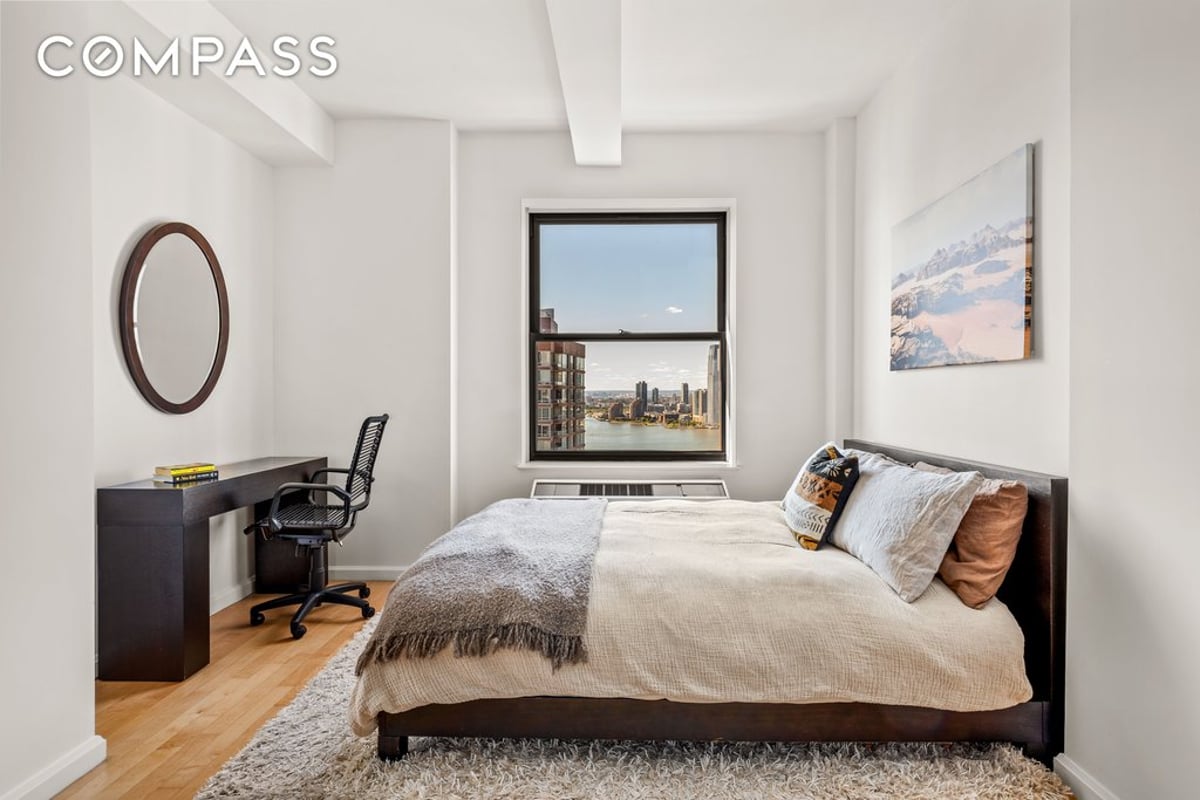 Photo for The Downtown Club - 20 West Street Condominium in Financial District, Manhattan