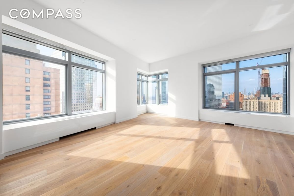 Photo for W Downtown Hotel & Residences - 123 Washington Street Condominium in Financial District, Manhattan