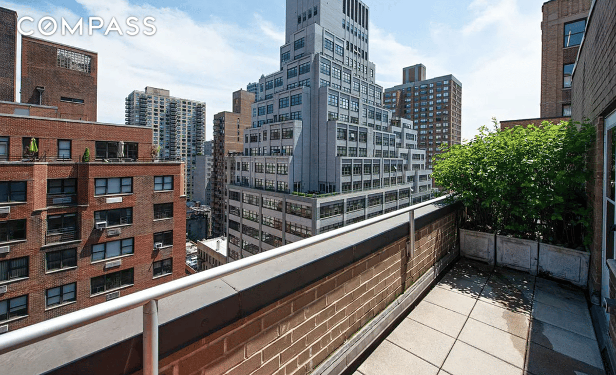 Photo for The Wendhorn - 139 East 33rd Street Cooperative in Murray Hill, Manhattan