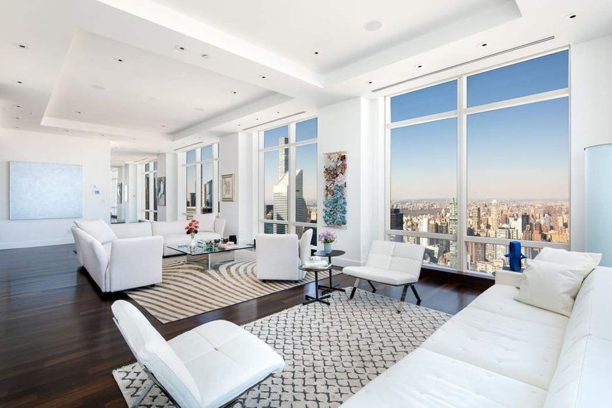 Photo for Trump World Tower - 845 United Nations Plaza Condominium in Midtown East, Manhattan