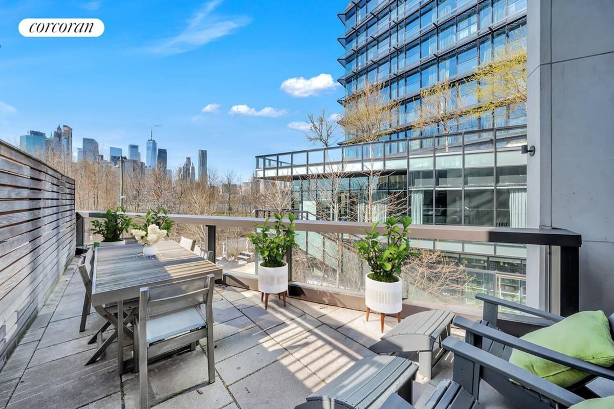 Photo for Pierhouse at Brooklyn Bridge Park - 90 Furman Street Condominium in DUMBO, Brooklyn