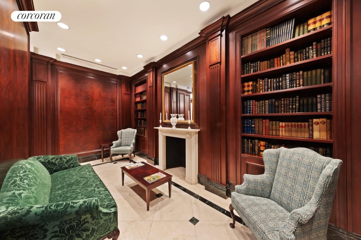 Photo for The Beekman Regent - 351 East 51St Street Condominium in Midtown East, Manhattan