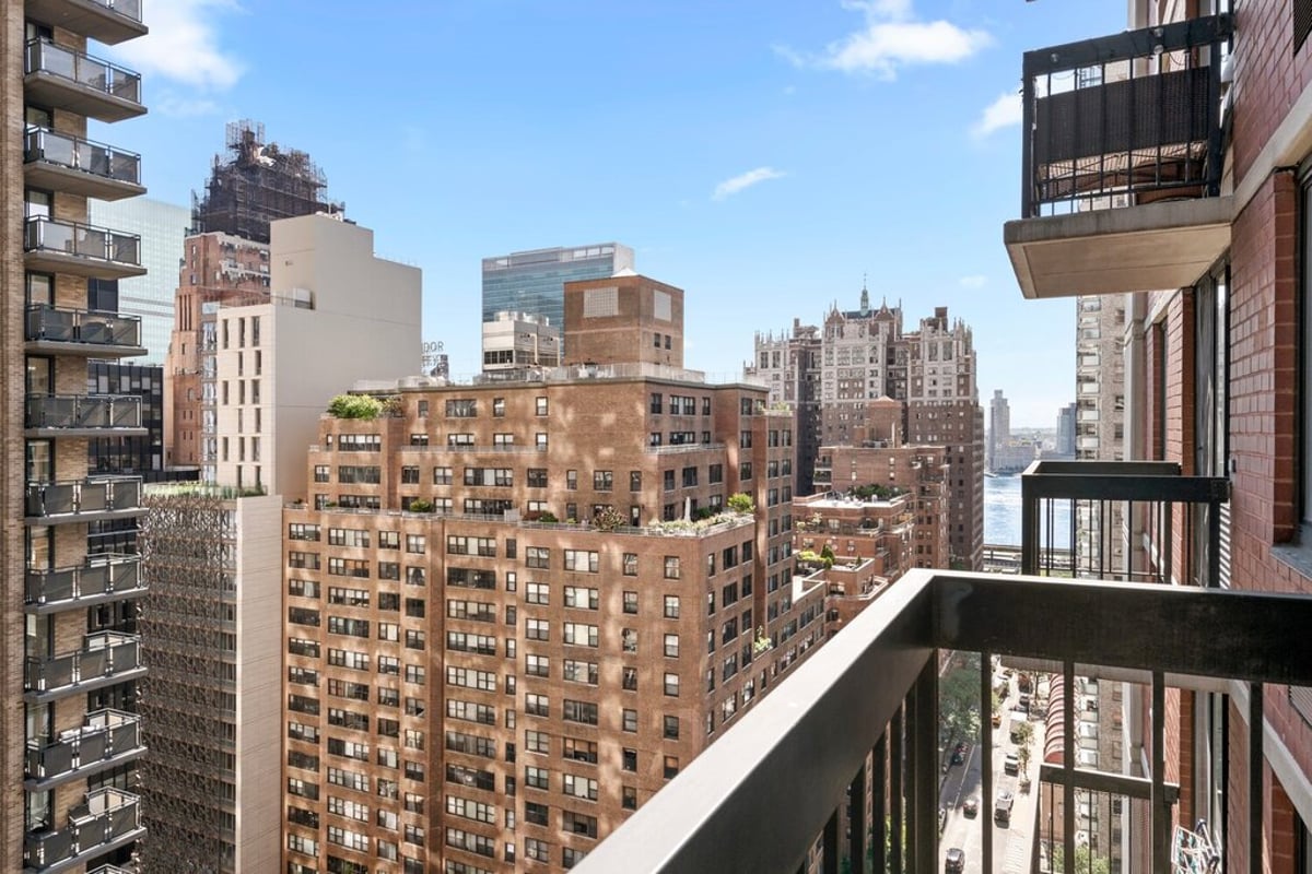 Photo for The Highpoint - 250 East 40th Street Condominium in Midtown East, Manhattan