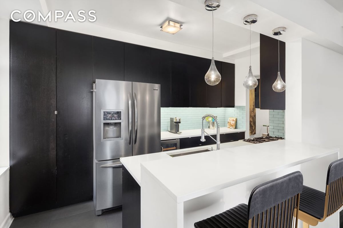 Photo for London Terrace Towers - 470 West 23rd Street Condominium in Chelsea, Manhattan